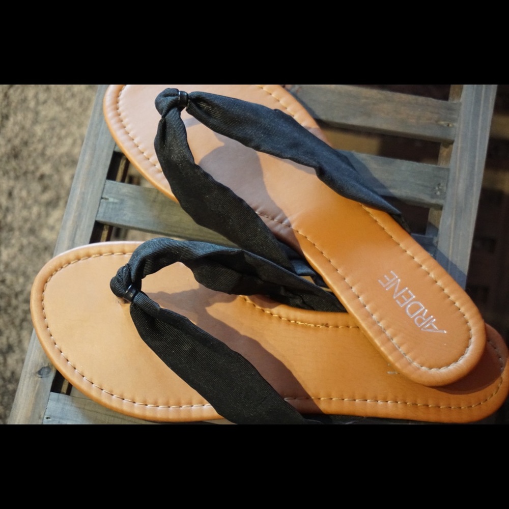 Sandals - Picture 3 of 3